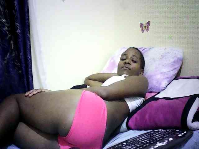Sweetebonny webcam