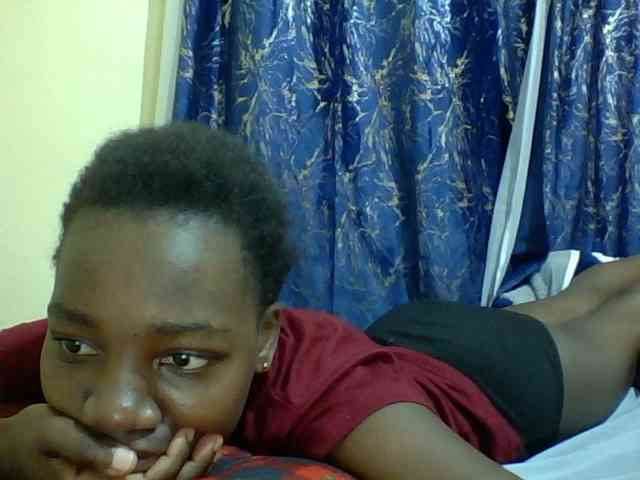 Sweetebonny webcam