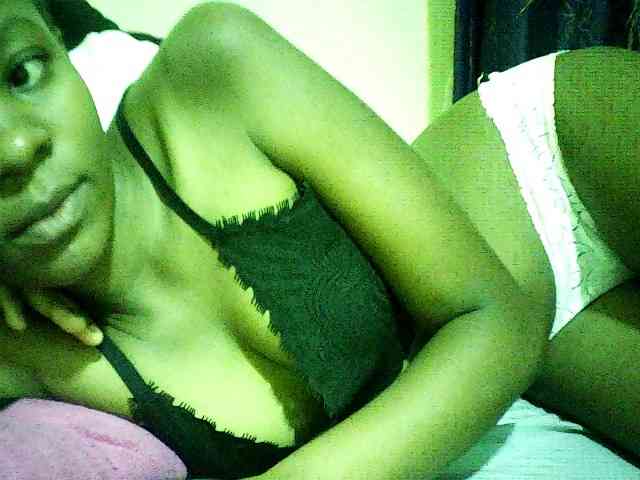 Sweetebonny webcam