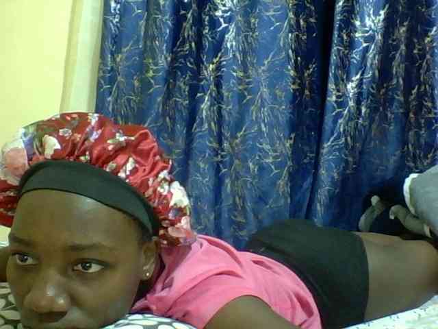 Sweetebonny webcam
