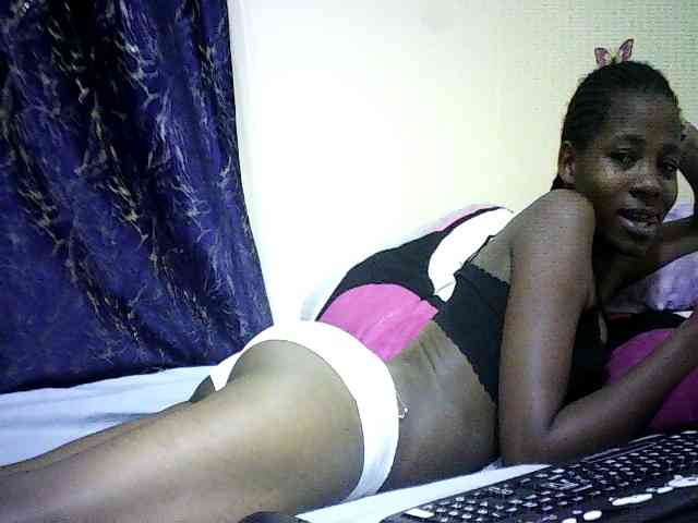 Sweetebonny webcam