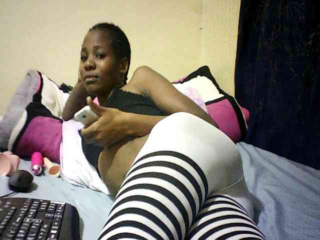 Sweetebonny webcam