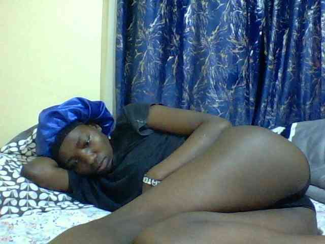Sweetebonny webcam