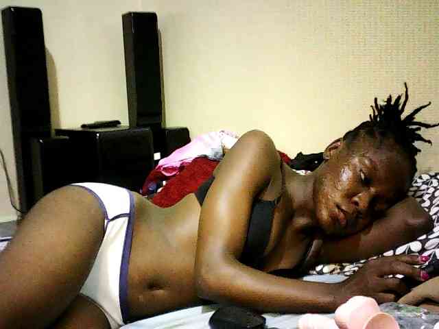 Sweetebonny webcam
