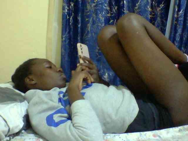 Sweetebonny webcam