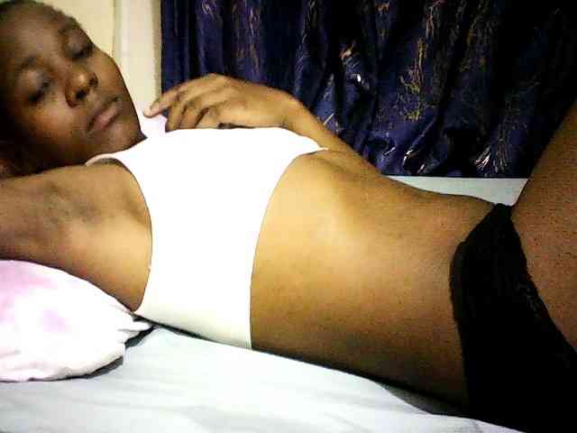 Sweetebonny webcam