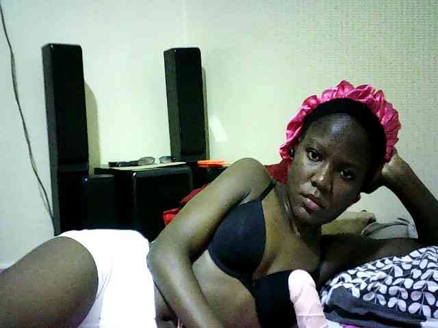 Sweetebonny webcam