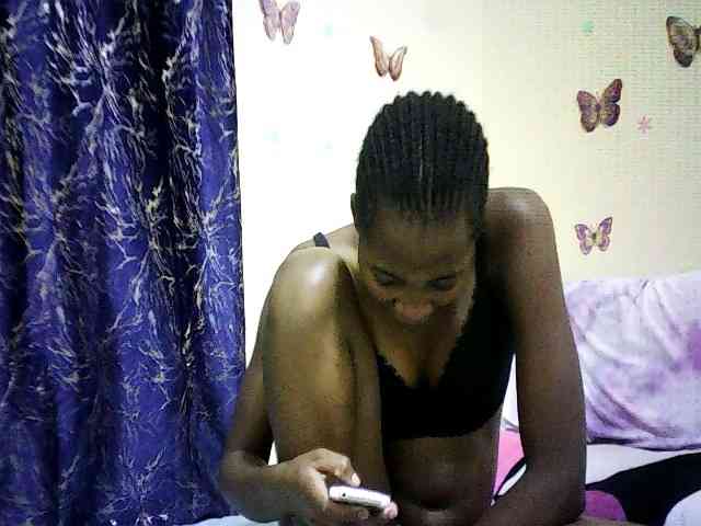 Sweetebonny webcam