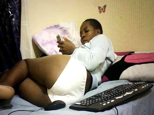 Sweetebonny webcam