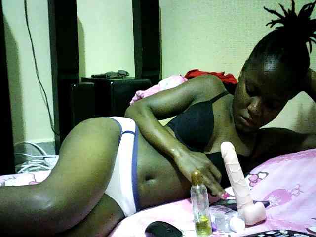 Sweetebonny webcam