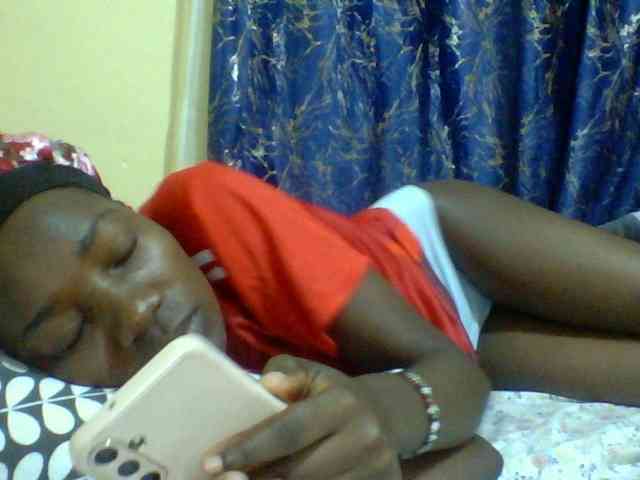 Sweetebonny webcam