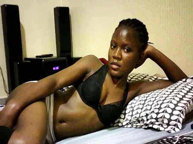 Sweetebonny webcam