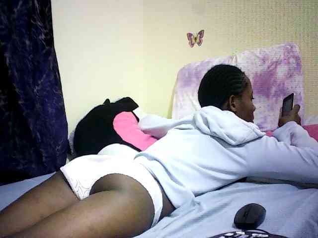 Sweetebonny webcam