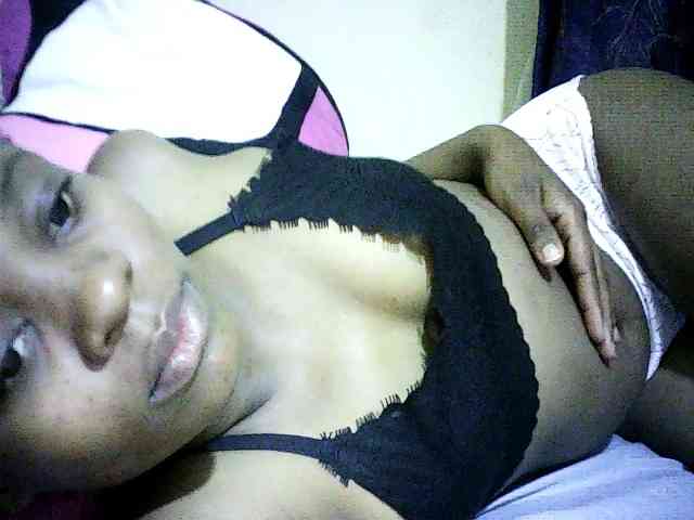 Sweetebonny webcam