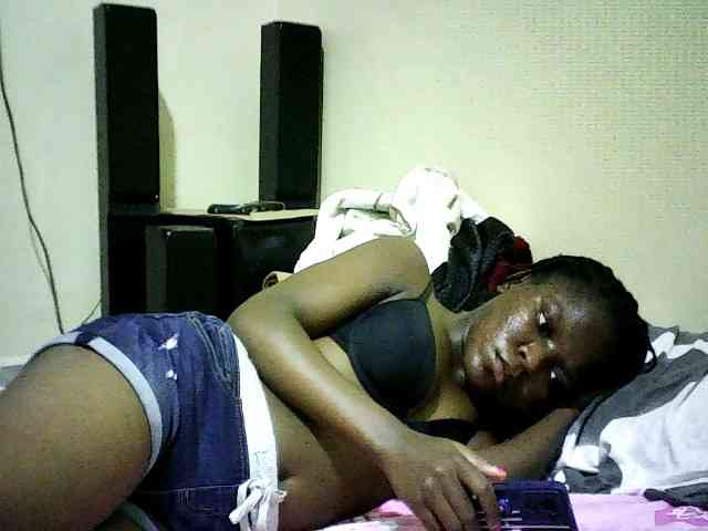 Sweetebonny webcam