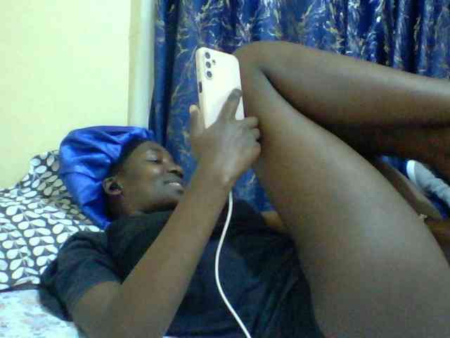 Sweetebonny webcam