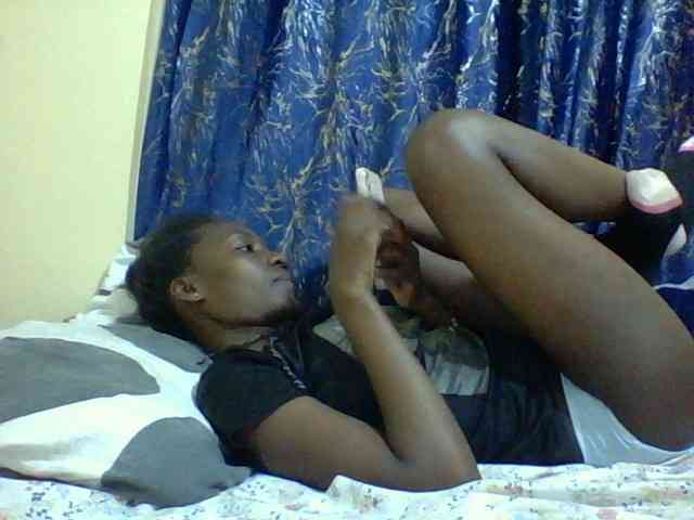 Sweetebonny webcam