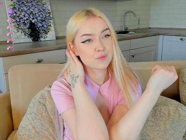 Erlenbayer live cam on BongaCams