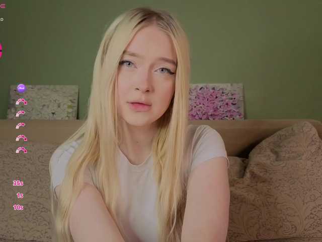 Erlenbayer's BongaCams show and profile