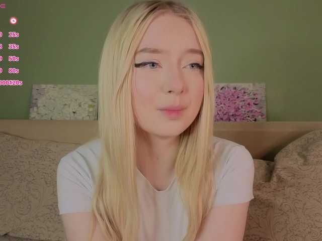 Erlenbayer's BongaCams show and profile