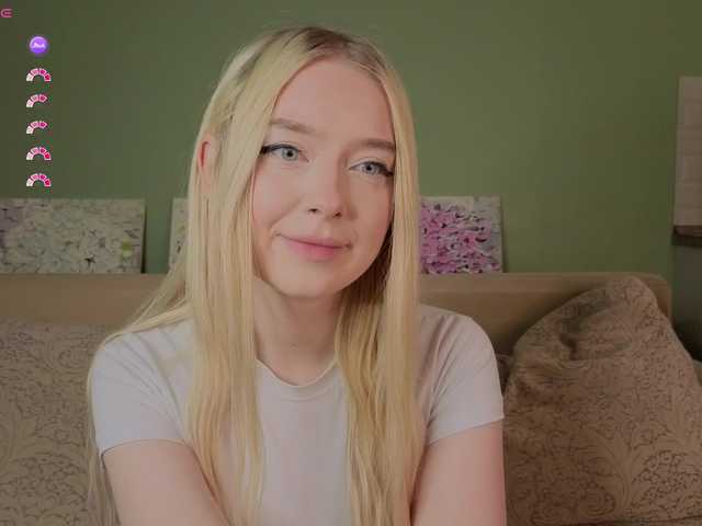 Erlenbayer's BongaCams show and profile