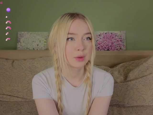 Erlenbayer's BongaCams show and profile