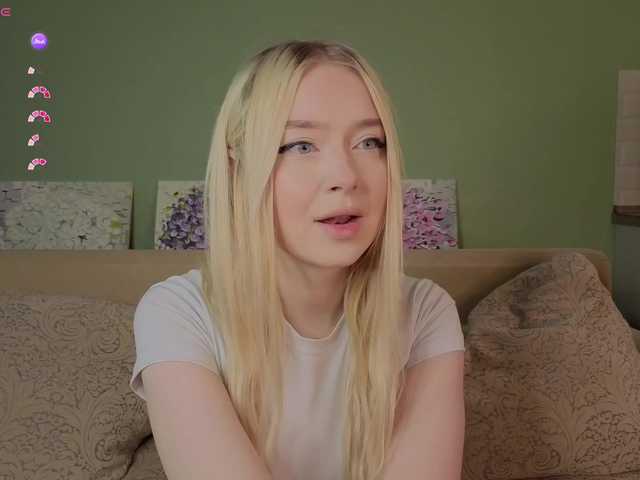 Erlenbayer's BongaCams show and profile