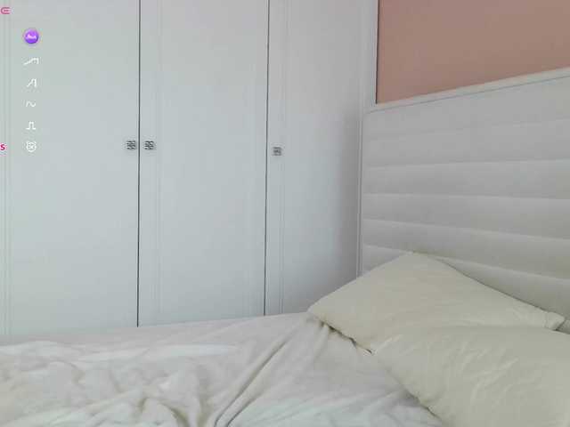 Erlenbayer's BongaCams show and profile