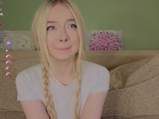 Erlenbayer's BongaCams show and profile