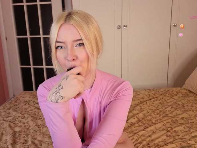 Erlenbayer live cam on BongaCams