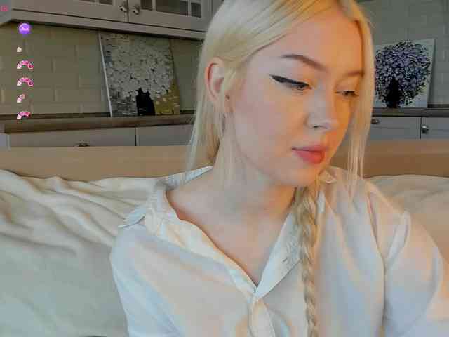 Erlenbayer Live Webcam on BongaCams