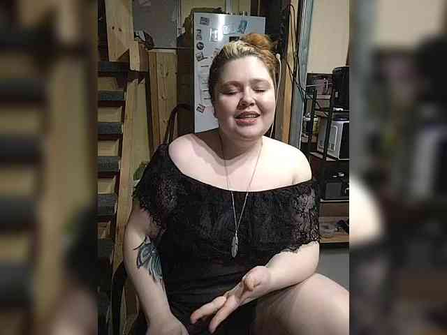 LenaMarkova99 webcam