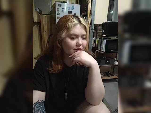 LenaMarkova99 webcam