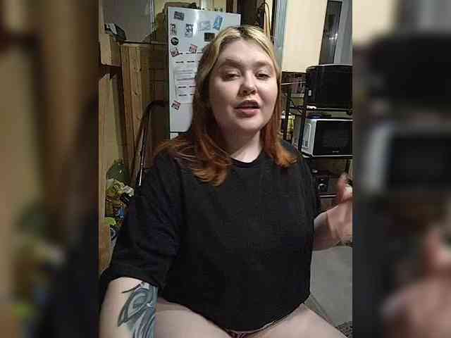 LenaMarkova99 webcam