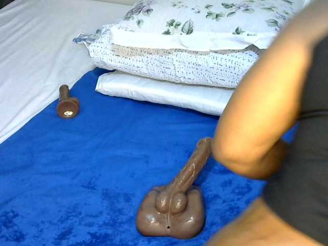 thebooty21 live cam on BongaCams