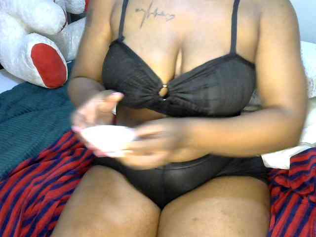 thebooty21 webcam