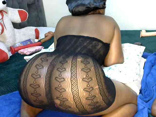 thebooty21 Live Webcam on BongaCams