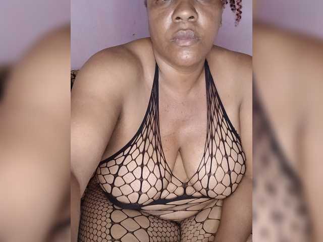 Carolnti live cam on BongaCams