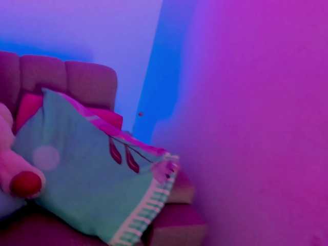 angisousa's BongaCams show and profile