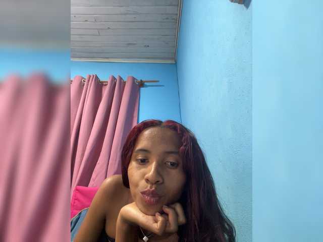 Ourka live cam on BongaCams