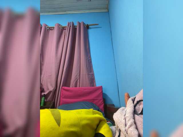Ourka live cam on BongaCams