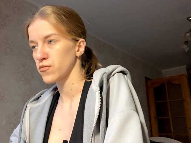 FloLifschitz's BongaCams show and profile