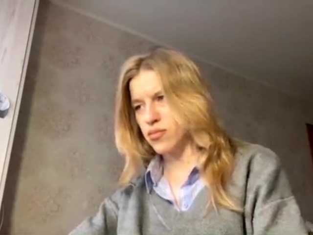 FloLifschitz's BongaCams show and profile