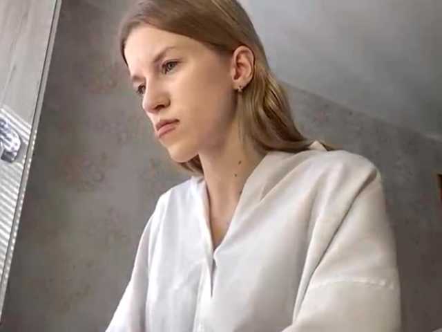 FloLifschitz's BongaCams show and profile