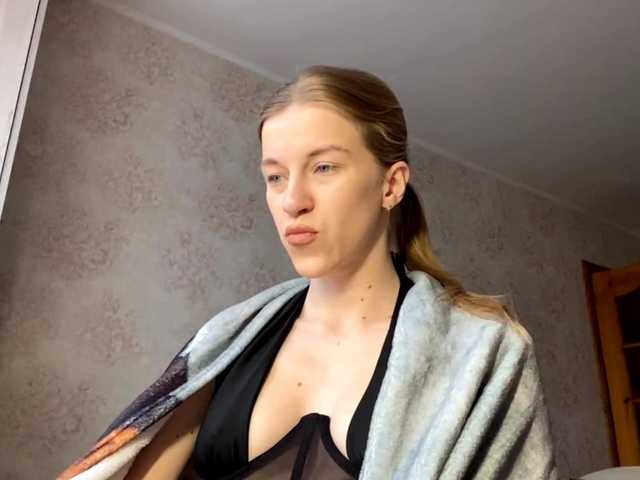  FloLifschitz chat room