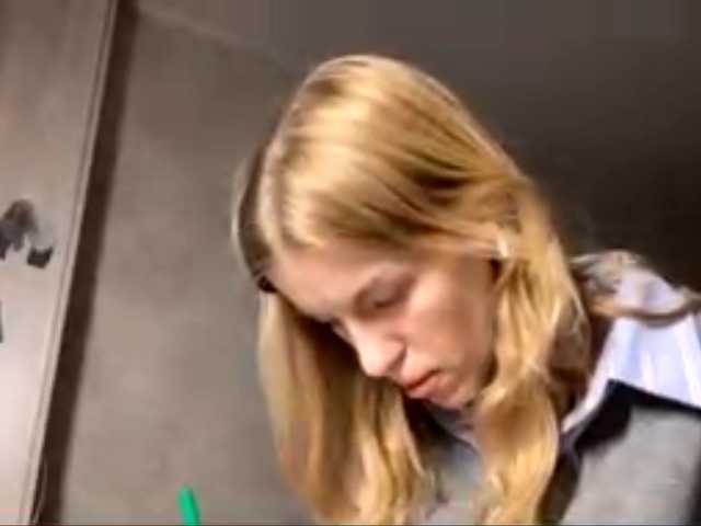 FloLifschitz's BongaCams show and profile