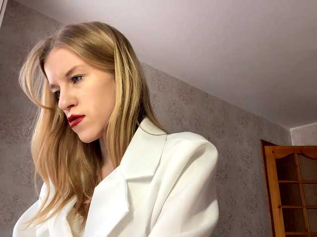 FloLifschitz's BongaCams show and profile