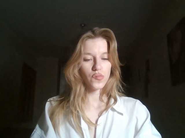 FloLifschitz's BongaCams show and profile