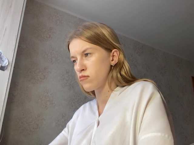 FloLifschitz's BongaCams show and profile