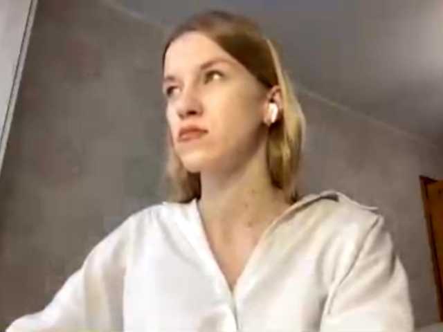 FloLifschitz's BongaCams show and profile